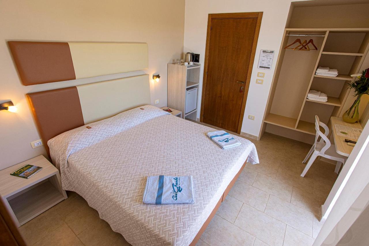 Aia Grande Bed & Breakfast Uggiano La Chiesa Exterior foto