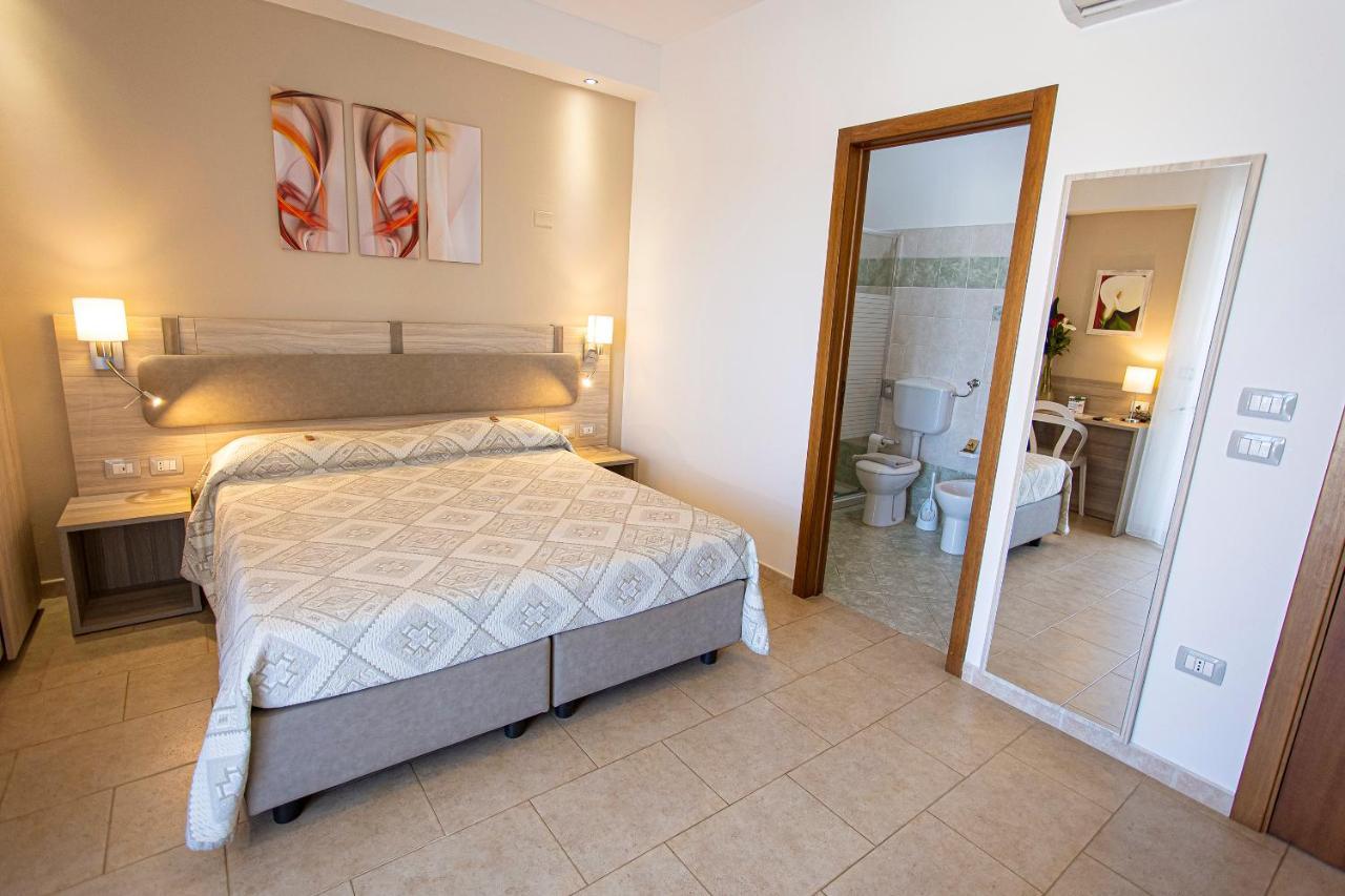 Aia Grande Bed & Breakfast Uggiano La Chiesa Exterior foto
