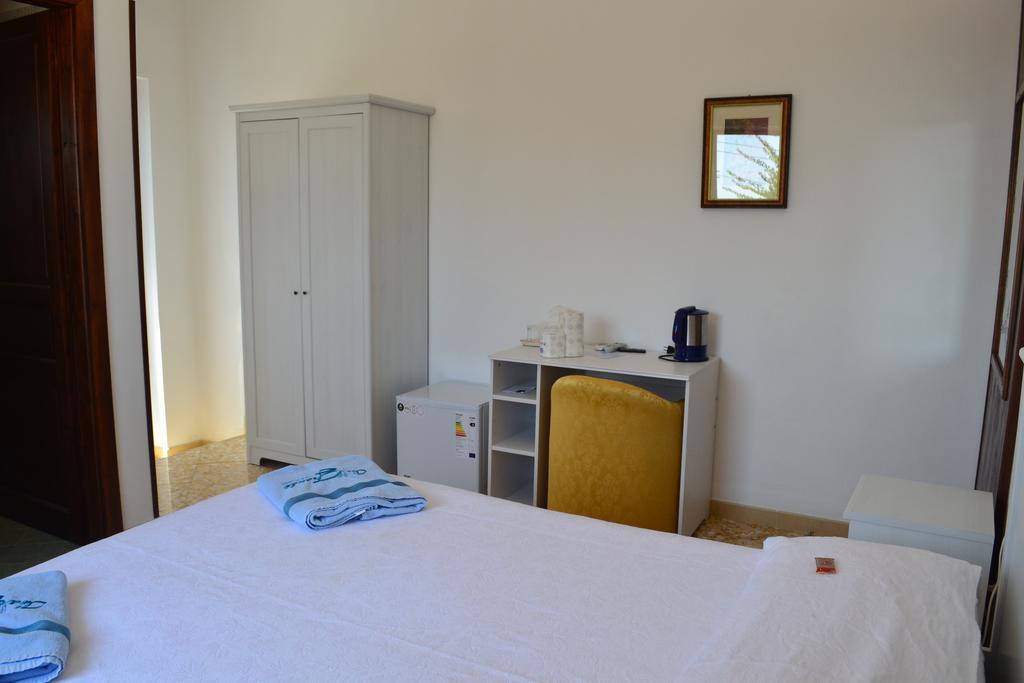 Aia Grande Bed & Breakfast Uggiano La Chiesa Cameră foto