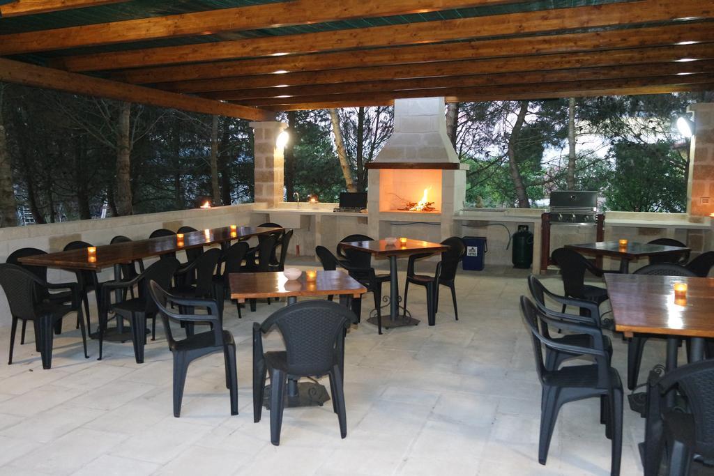 Aia Grande Bed & Breakfast Uggiano La Chiesa Exterior foto